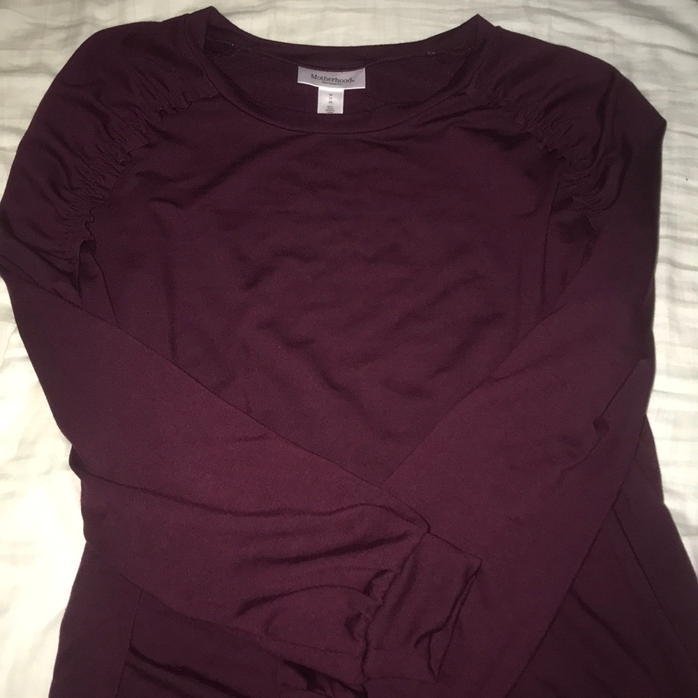 Motherhood maternity sweater